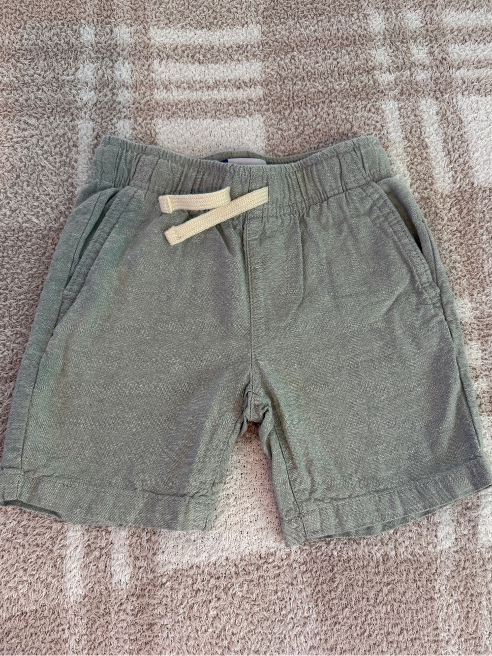 Old Navy Green Linen Blend Pull-On Shorts